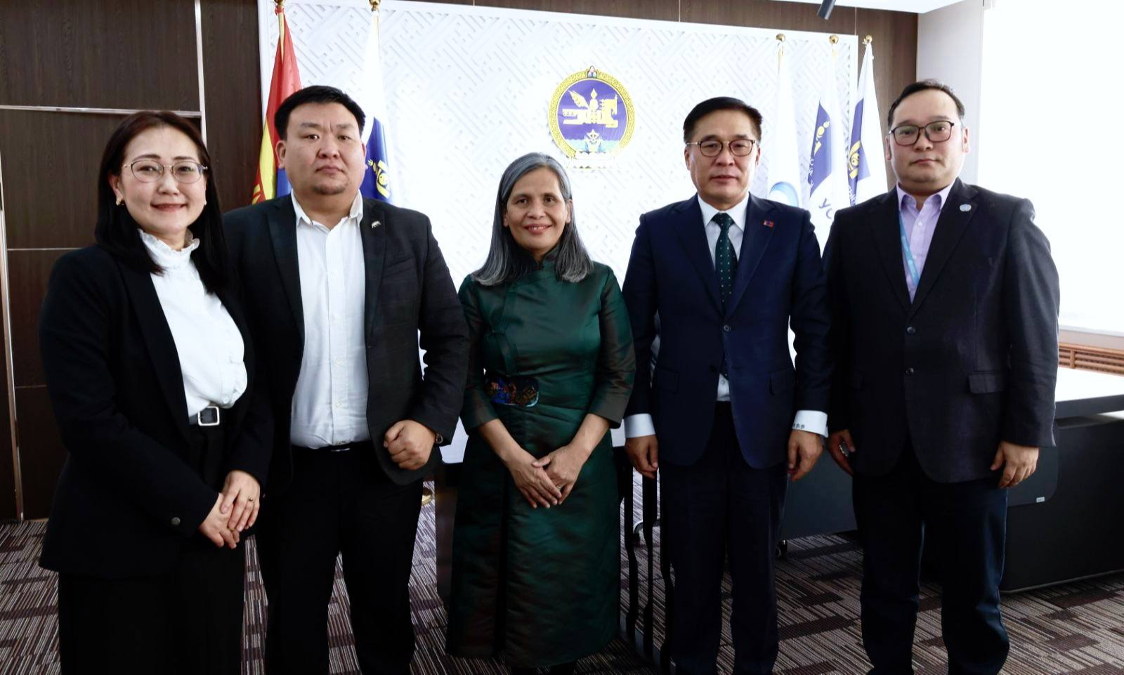 БОУАӨ-ИЙН САЙД Б.БАТБААТАР ДЭМБ-ЫН МОНГОЛ ДАХЬ СУУРИН ТӨЛӨӨЛӨГЧТЭЙ УУЛЗЛАА